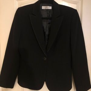 Tahari Black Detail Edged Jacket